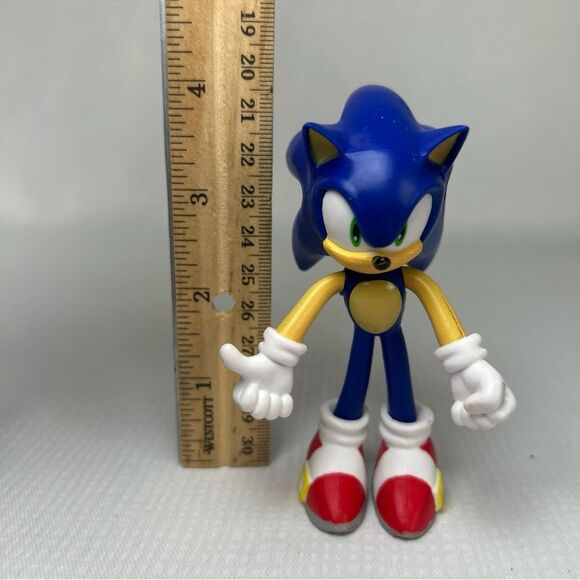 Jakks Sega Sonic the Hedgehog 4" Poseable  Action Figure - Picture 3 of 6